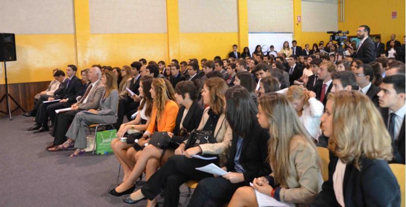 O reitor Juan Casares asistiu ao inicio de curso do Centro Superior de Hostalaría de Galicia