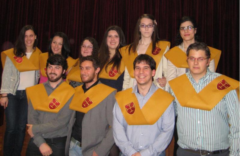 A residencia Bal e Gay de Lugo celebrou o acto académico de imposición de becas colexiais