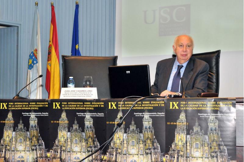 O reitor Juan Casares interveu no FECIES para subliñar a proxección da responsabilidade social universitaria e a calidade