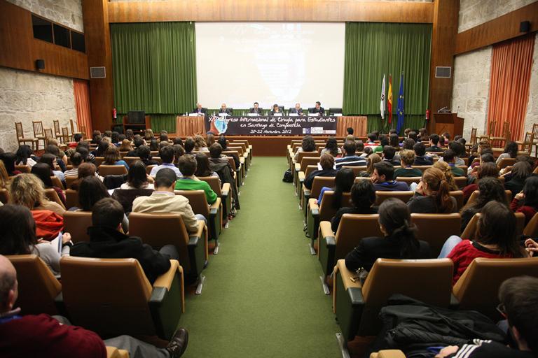 O Congreso Internacional de Cirurxía para Estudantes comezou en Medicina a súa décimo cuarta edición