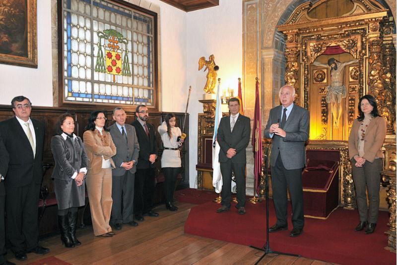 Jesús López Romalde tomou posesión como vicerreitor de Titulacións e Persoal Docente e Investigador