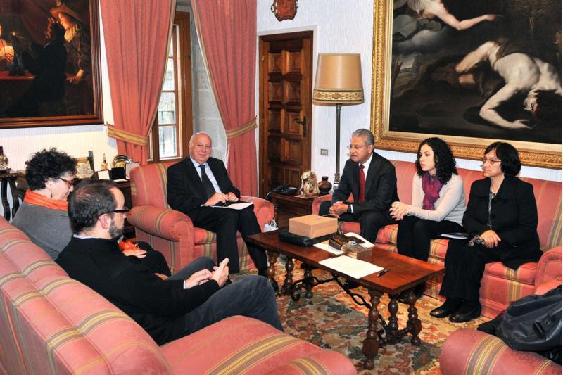 O reitor Juan Casares recibiu ao seu homólogo da Universidade Veracruzana de México