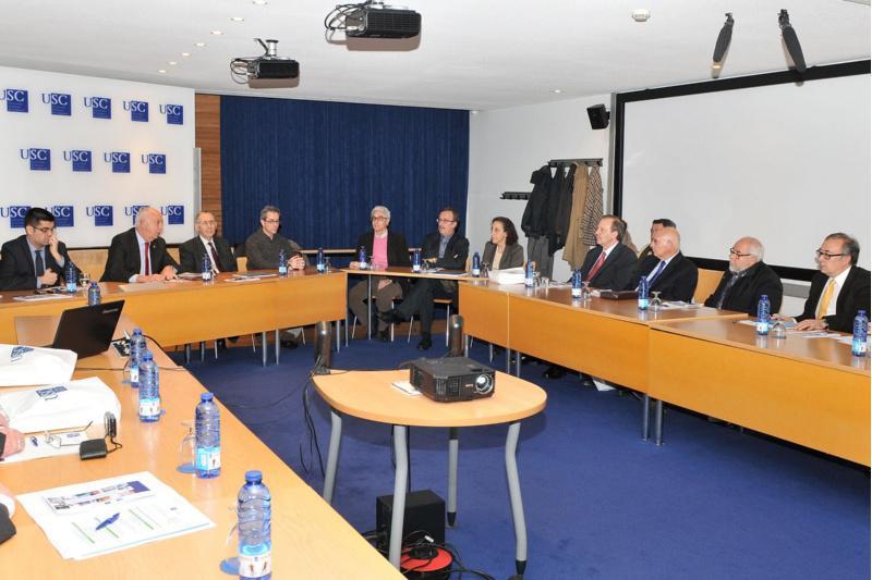 Casares presenta aos empresarios galegos no exterior a aposta da USC por xerar valor social e económico