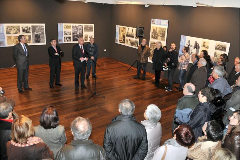 Inaugurouse en Fonseca unha mostra que retrata a Compostela anterior a 1965