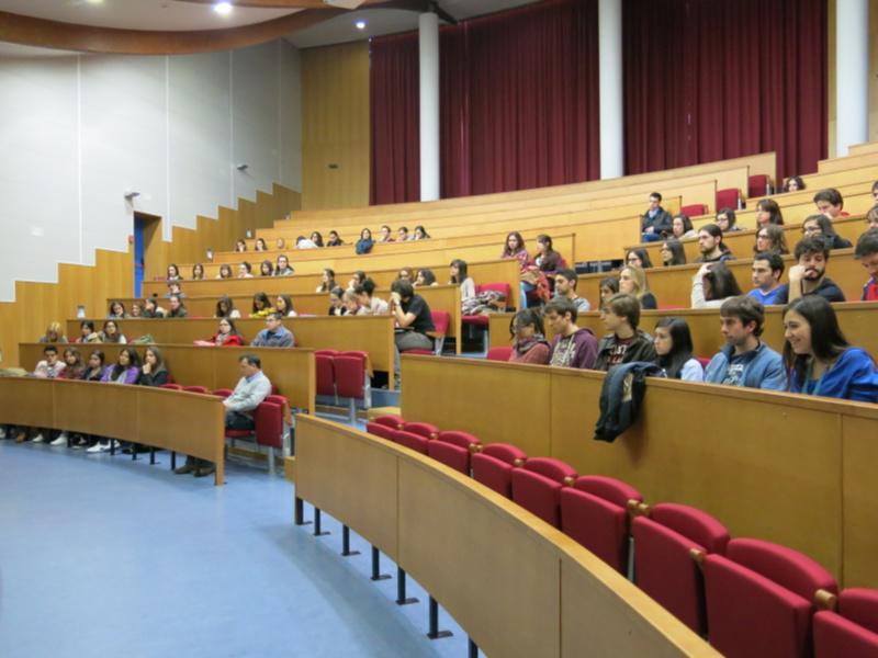 Medicina prepara a implantación do sexto curso do grao cos coordinadores docentes dos hospitais universitarios galegos