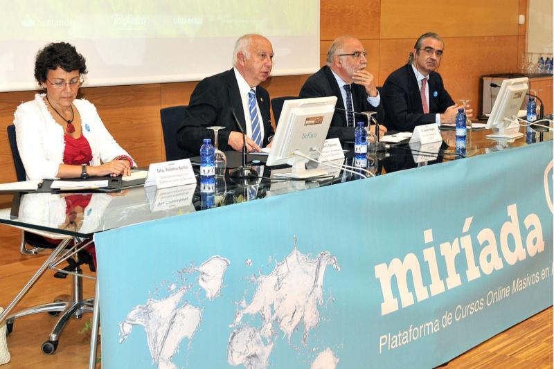 Presentan na ETSE a plataforma de cursos masivos en liña en aberto de Universia