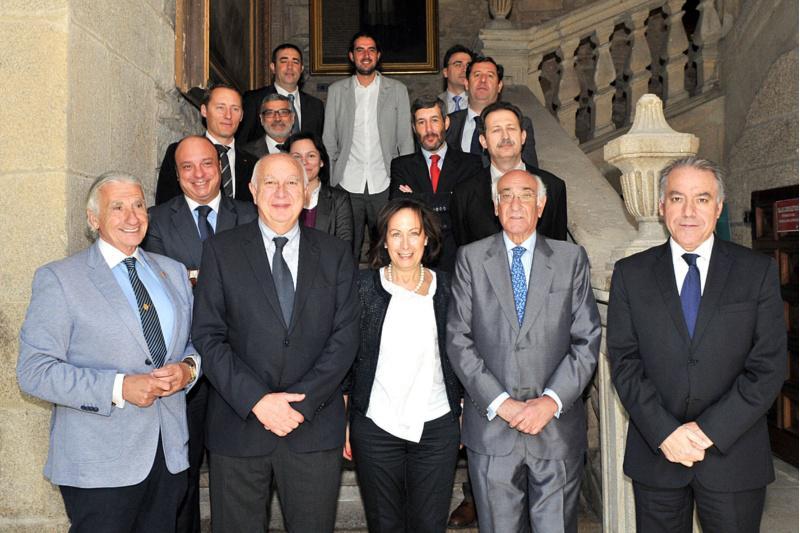 A USC medirá para a Fundación Inade a presenza do seguro nas empresas galegas