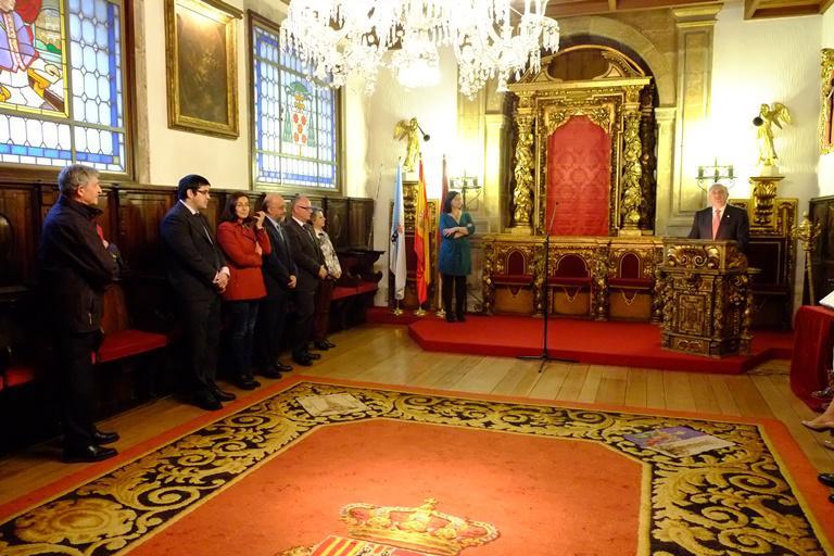 A profesora Almudena Hospido tomou posesión como vicerreitora de Internacionalización