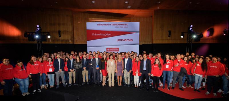 Participantes de Argos, Yuzz e de Situm participan no encontro de emprendemento de Universia