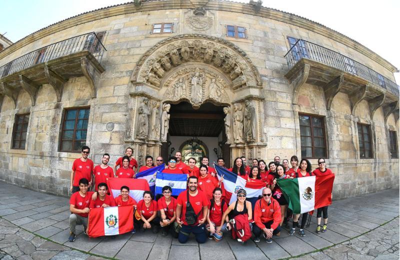 O Camiño de Santiago transfórmase nun camiño emprendedor para trinta universitarios iberoamericanos