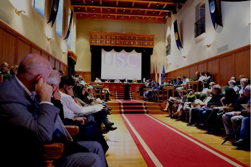 Os centros de ensino medio de Galicia coñeceron na USC as novidades universitarias