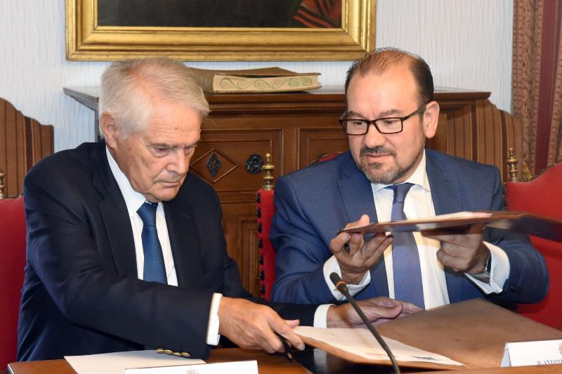 USC e Aresa asinan o convenio para a convocatoria da edición 2018 do Premio Aresa de Desenvolvemento Rural