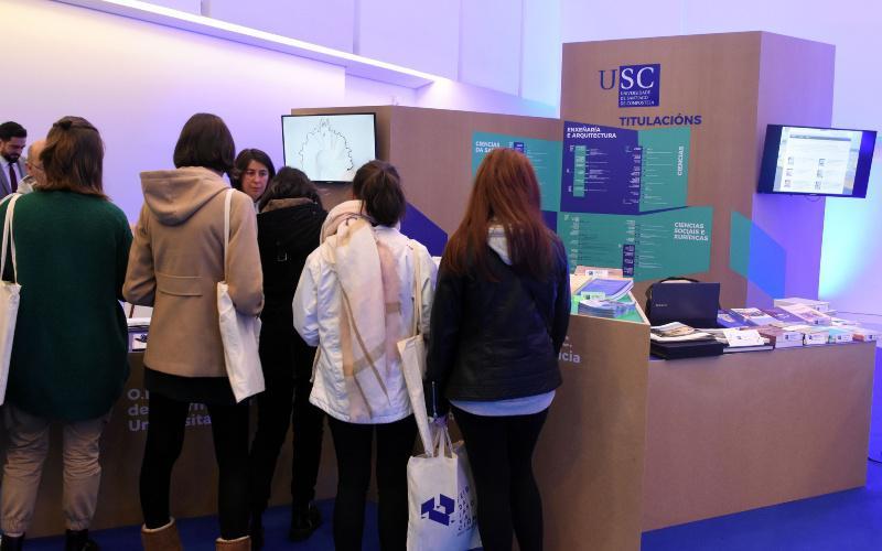 Éxito de participación na I Feira de Innovación USC-ABANCA