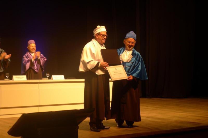 O profesor Miguel Zabalza, investido doutor honoris causa pola Pontifícia Universidade Católica do Rio Grande do Sul