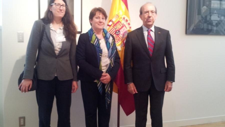 El embajador de España en Tokio ofrece una recepción a la decana de la Facultad de Humanidades del Campus Terra El embajador de España en Tokio ofrece una recepción a la decana de la Facultad de Humanidades del Campus Terra