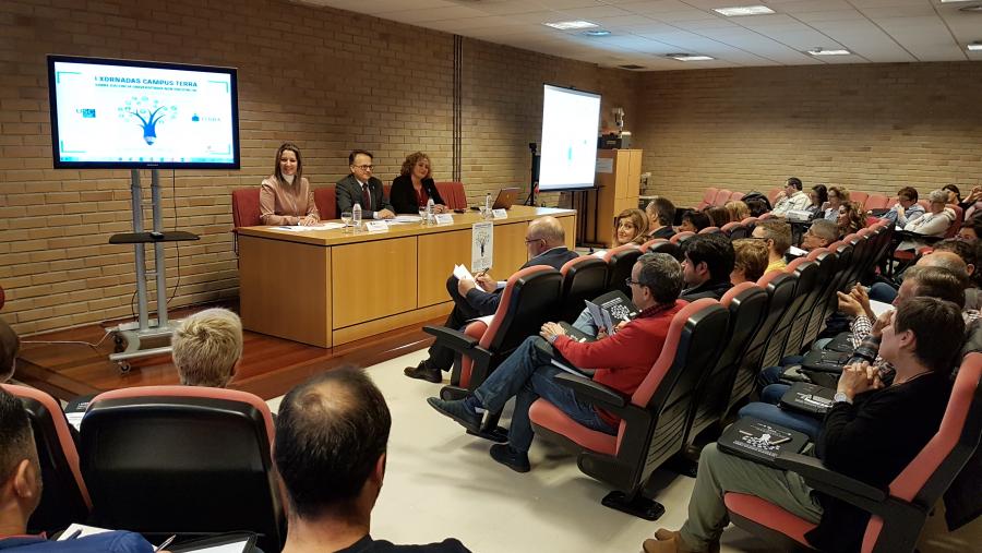 El Campus Terra de la USC analiza los nuevos desafíos de la formación universitaria no presencial El Campus Terra de la USC analiza los nuevos desafíos de la formación universitaria no presencial