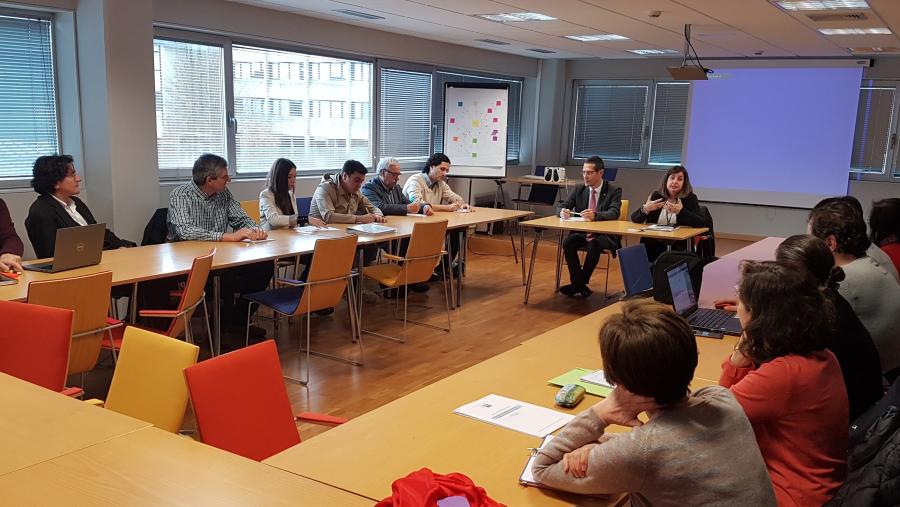 La Cátedra del Pan y del Cereal se reúne con los grupos de investigación del Campus Terra para potenciar futuras líneas de trabajo y proyectos cooperativos La Cátedra del Pan y del Cereal se reúne con los grupos de investigación del Campus Terra para potenciar futuras líneas de trabajo y proyectos cooperativos