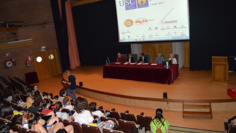 El Campus Terra clausuró la V edición de XuvenCiencia con la entrega de los premios Aresa Junior y Proxéctate en Galego El Campus Terra clausuró la V edición de XuvenCiencia con la entrega de los premios Aresa Junior y Proxéctate en Galego