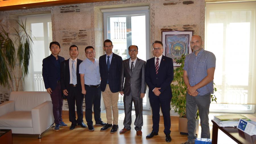 Una delegación de la universidad chinesa de Ludong visita el Campus Terra de la USC Una delegación de la universidad chinesa de Ludong visita el Campus Terra de la USC