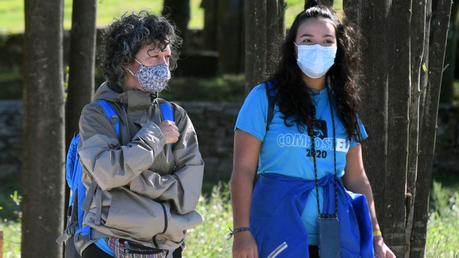 Os módulos están integrados por clases teóricas, que xa foron gravadas en diferentes localizacións de Galicia, e dunha serie de actividades que cada profesor propoñerá na súa parte. FOTO: Santi Alvite Os módulos están integrados por clases teóricas, que xa foron gravadas en diferentes localizacións de Galicia, e dunha serie de actividades que cada profesor propoñerá na súa parte. FOTO: Santi Alvite