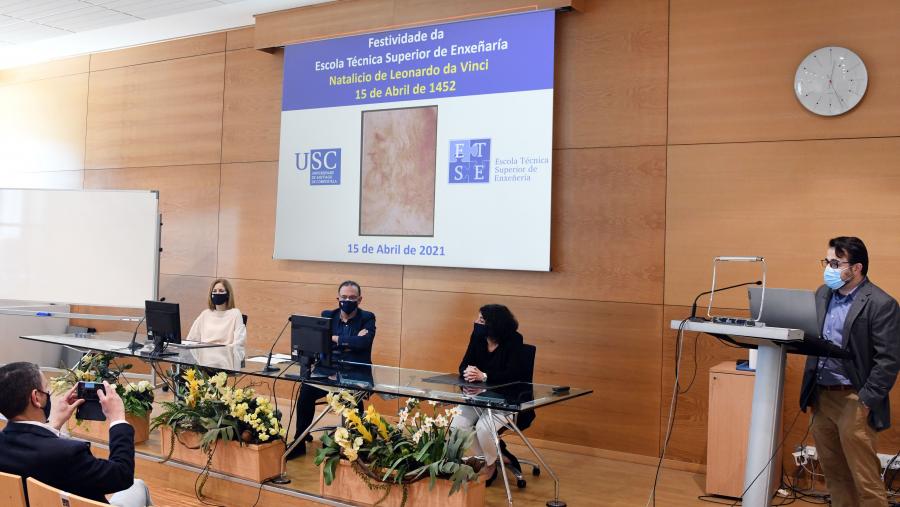 O acto serviu para recoñecer de xeito simbólico ao alumando e profesorado do centro. FOTO: Santi Alvite O acto serviu para recoñecer de xeito simbólico ao alumando e profesorado do centro. FOTO: Santi Alvite