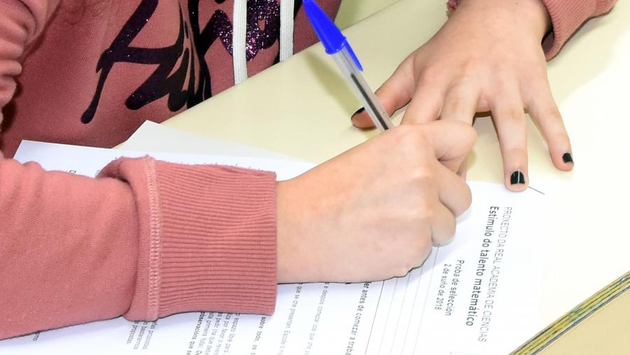 O proceso de selección consta de dúas fases, unha proba de aptitude e unha entrevista persoal.  FOTO: Santi Alvite