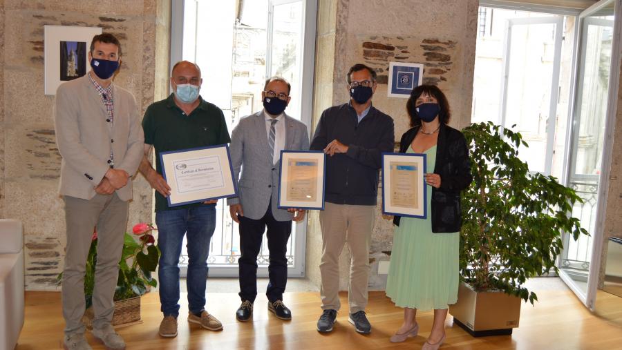 De esquerda a dereita, Jacobo Limeres, Gonzalo Fernández, Antonio López, Tomás Cuesta e Montserrat Valcárcel, na Vicerreitoría de Coordinación do Campus de Lugo