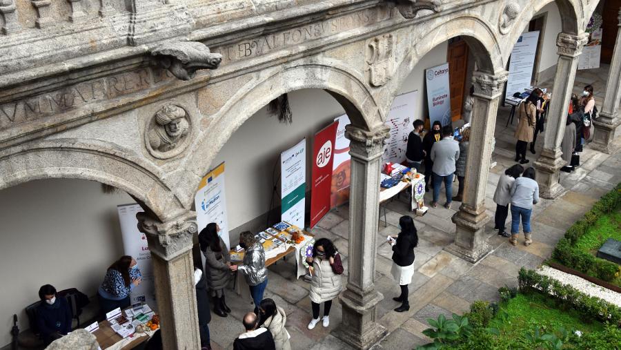 III Feira de Emprendedoras de Compostela no Colexio de Fonseca. Foto: Santi Alvite
