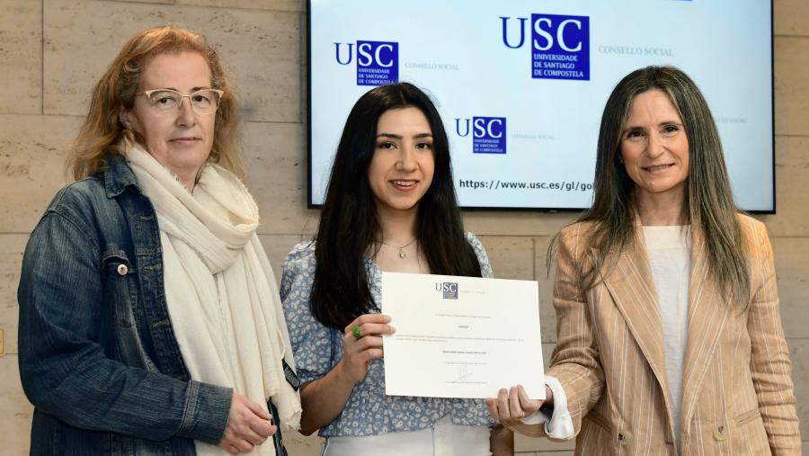 De esquerda a dereita, Begoña Fernández Rodríguez, Irene Montserrat Blanco Boullosa e Cecilia Sierra. FOTO: Santi Alvite De esquerda a dereita, Begoña Fernández Rodríguez, Irene Montserrat Blanco Boullosa e Cecilia Sierra. FOTO: Santi Alvite