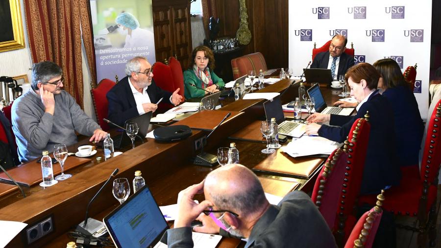 O Consello de Goberno desenvolveuse no Colexio San Xerome. FOTO: Santi Alvite