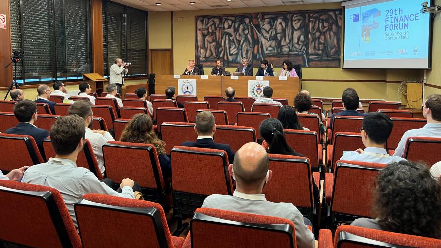 O evento foi inaugurado polo vicerreitor de Política Científica, Vicente Pérez Muñuzuri, nun acto que contou coa participación do presidente da Asociación, David Martínez-Miera e os profesores da USC, Luis Otero e Loreto Fernández, do grupo de investigación VALFINAP O evento foi inaugurado polo vicerreitor de Política Científica, Vicente Pérez Muñuzuri, nun acto que contou coa participación do presidente da Asociación, David Martínez-Miera e os profesores da USC, Luis Otero e Loreto Fernández, do grupo de investigación VALFINAP