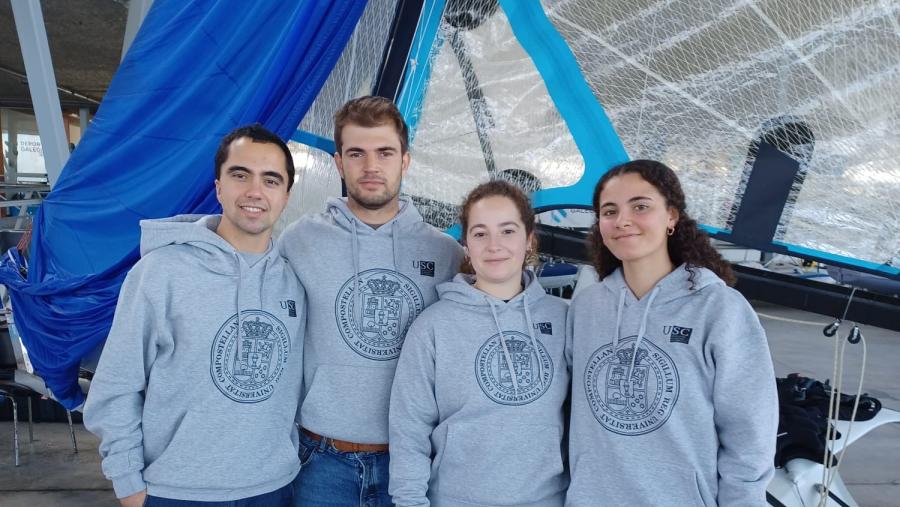 Tripulación da USC que alcanzou o bronce na competición celebrada en Vilagarcía Alumnado da USC que obtivo o terceiro posto
