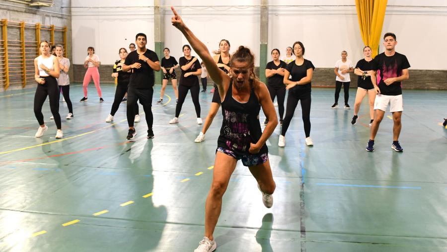 Imaxe de arquivo dunha clase de zumba na USC. FOTO: Santi Alvite
