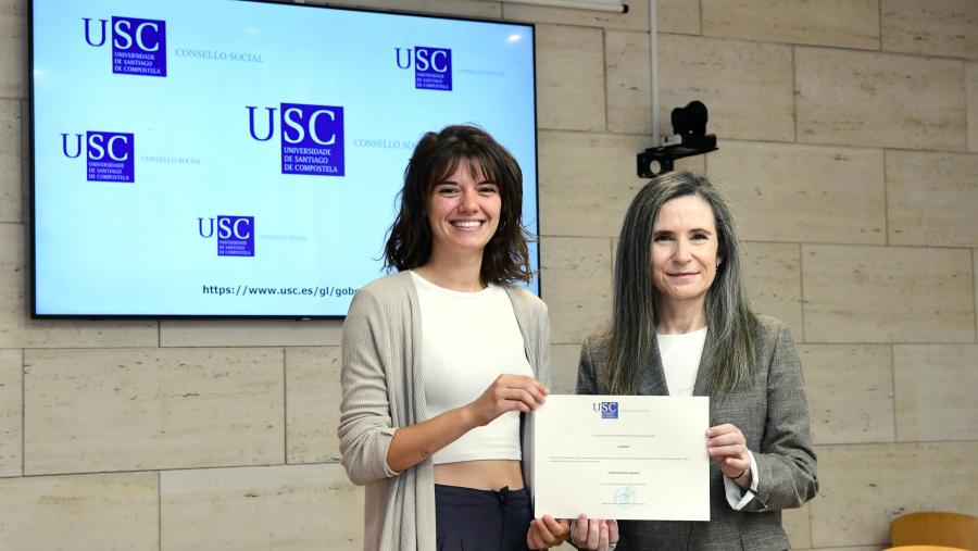 Carmen García e Cecilia Sierra. FOTO: Santi Alvite Carmen García e Cecilia Sierra. FOTO: Santi Alvite