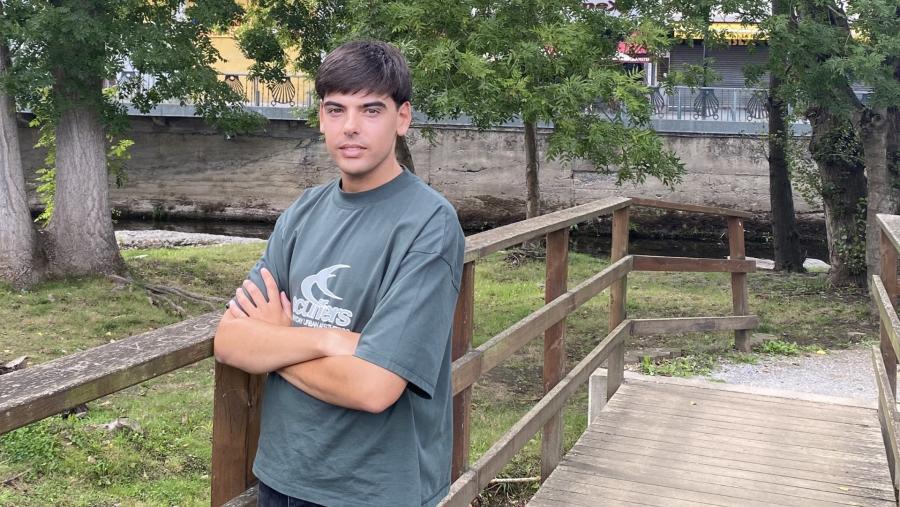 Adrián No cursará un mestrado en Dirección de Empresas no Campus de Lugo Adrián No cursará un mestrado en Dirección de Empresas no Campus de Lugo