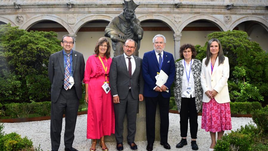 De esquerda a dereita, José Alberto Díez, Eva López, Antonio López, Miguel Ángel Santalices, Goretti Sanmartín e Cecilia Sierra. FOTO: Santi Alvite De esquerda a dereita, José Alberto Díez, Eva López, Antonio López, Miguel Ángel Santalices, Goretti Sanmartín e Cecilia Sierra. FOTO: Santi Alvite