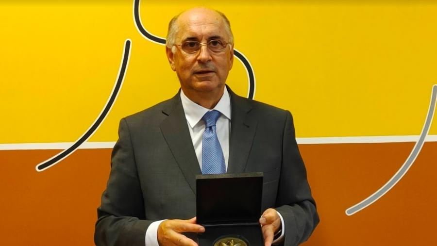 Distinción a D. Jesús Salgado, catedrático de Psicoloxía do Traballo e RRHH