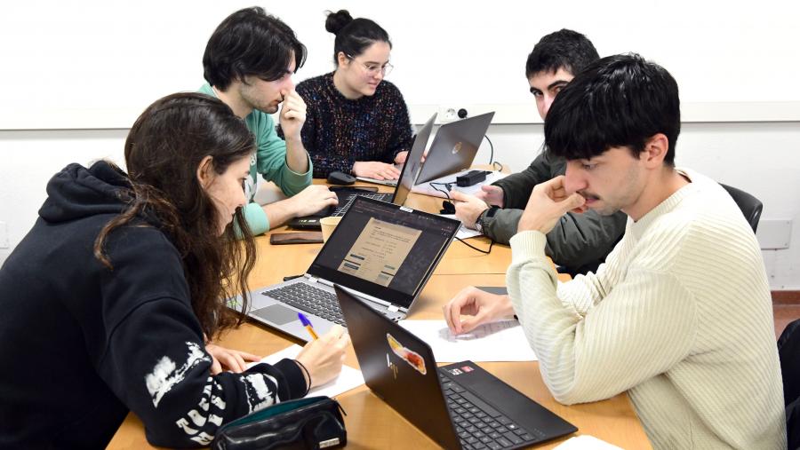 A xornada está dirixida principalmente a persoal investigador dos diferentes centros de investigación en Ciencias Sociais, Humanidades e de Intelixencia Artificial da USC. FOTO: Santi Alvite