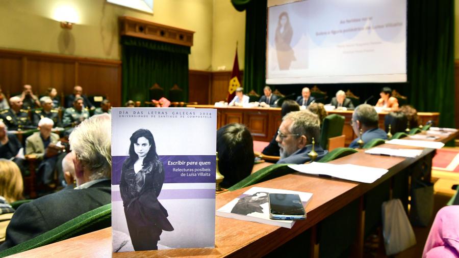 Un momento do acto académico desenvolvido no Salón Nobre do Colexio de Fonseca. FOTO: Santi Alvite