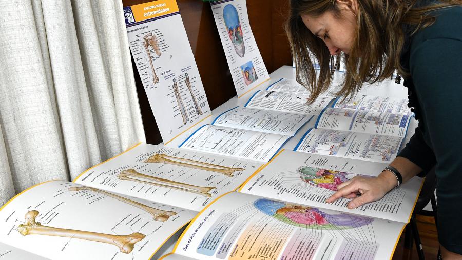Trátase de recursos orientados a apoiar o traballo do profesorado e do alumnado nos seus diferentes papeis na docencia. Foto: Santi Alvite Trátase de recursos orientados a apoiar o traballo do profesorado e do alumnado nos seus diferentes papeis na docencia. Foto: Santi Alvite