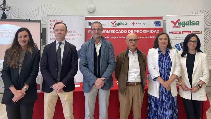 Á presentación do estudo asistiron representantes da Cátedra e de Vegalsa-Eroski