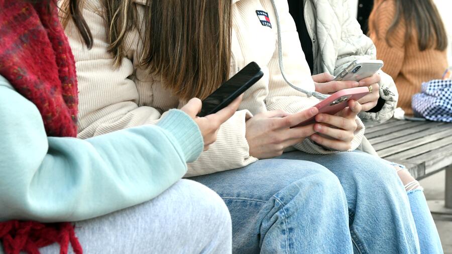 O primeiro contacto coa pornografía prodúcese, de media, aos 8 anos de idade