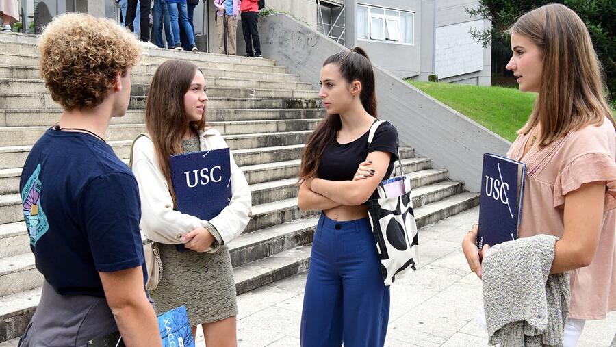 O estudantado participante pode visitar estes días o centro no que vai cursar o seu grao. Foto: Santi Alvite O estudantado participante pode visitar estes días o centro no que vai cursar o seu grao. Foto: Santi Alvite