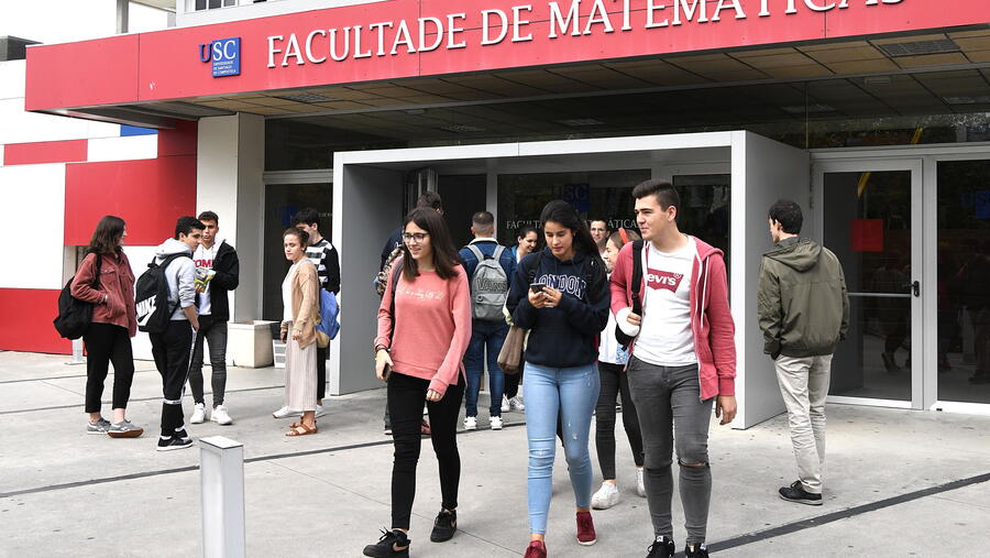 Facultade de Matemáticas fFacultade de Matemáticas