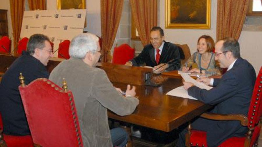 O Padroado da Fundación USC Deportiva celebrou a súa primeira reunión no Colexio de San Xerome