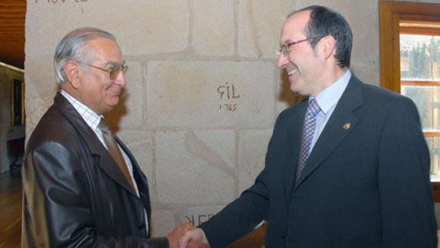 Senén Barro e Víctor Fajardo asinaron un convenio para o intercambio de persoal docente e investigador