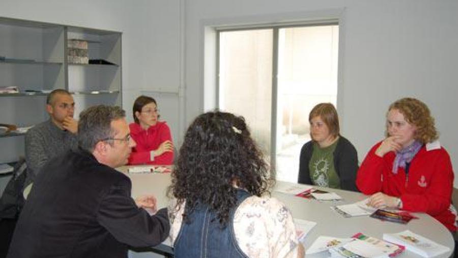 Estudantes estranxeiros reuníronse en Lugo con Agustín Merino e con persoal da Oficina de Relacións Exteriores