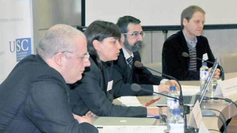 O encontro inagurouno o vicerreitor Máximo Plo no Centro de Estudos Avanzados