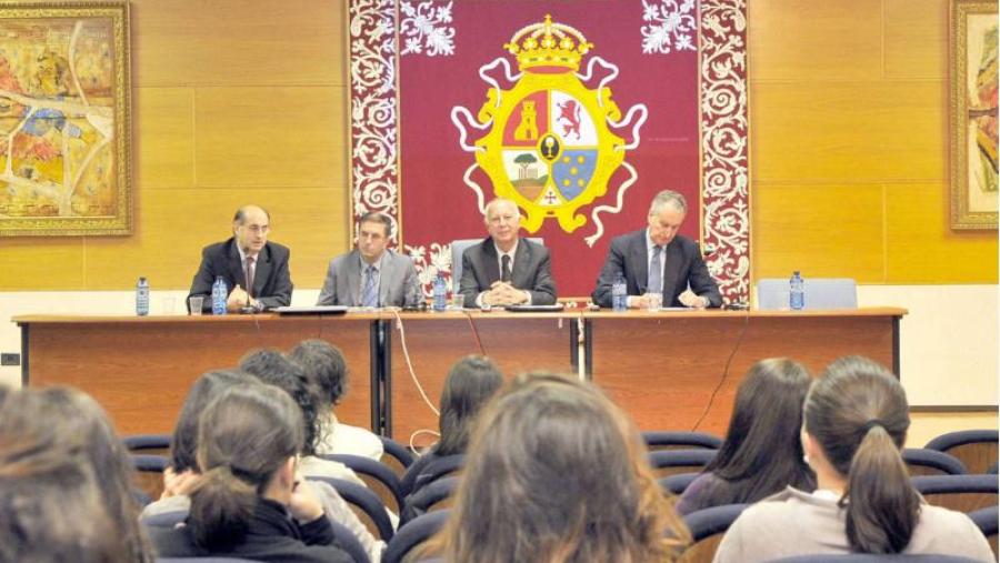 Comezou en Relacións Laborais o máster en Xestión de Recursos Humanos nas Organizacións