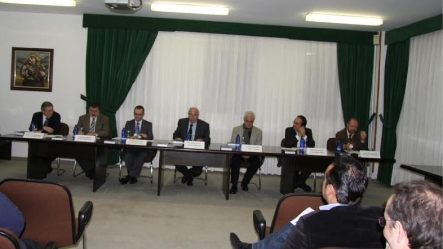 De esquerda á dereita José Antonio Caride Gómez, Lois Ferradas, Jesús Vázquez, Juan Casares, Victor Fernández Freixanes, Anxo Lorenzo e Felipe Trillo